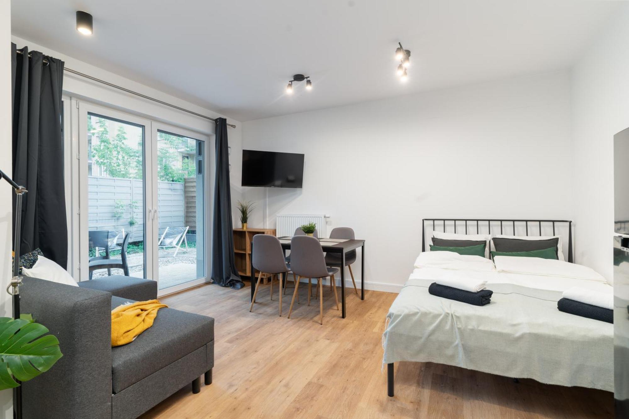 Lineburg Villa Apartments Варшава Екстер'єр фото